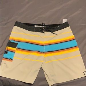 Billabong Board Shorts/Bathing Suit Men’s Size 36